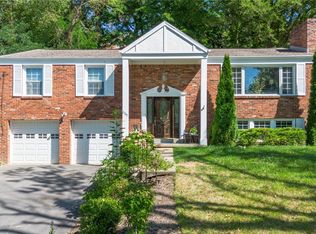 2337 Southwood Dr, Pittsburgh, PA
