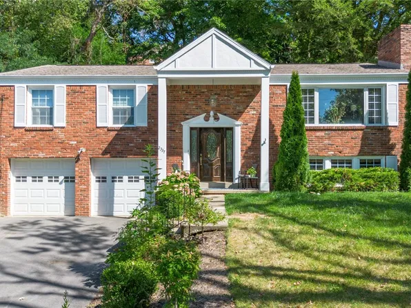 2337 Southwood Dr, Pittsburgh, PA 15241