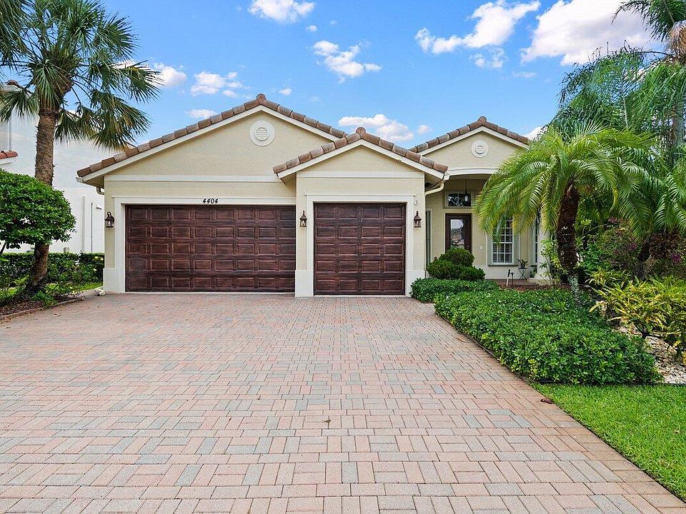 1st image of 4404 Mariners Cove Dr
