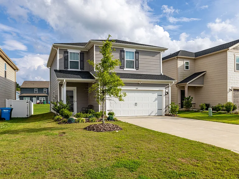 309 Fairchild Way — Photo 3