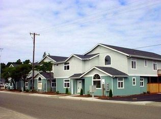 1711 30th St, Florence, OR 97439