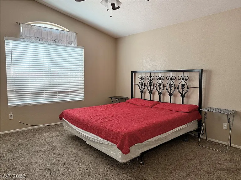 868 Worrell Ave — Photo 5