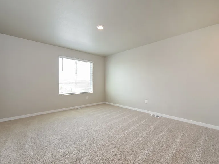 2135 Alyssa St — Photo 16
