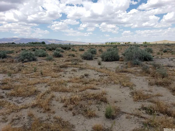 1780 E 7th St, Silver Springs, NV 89429