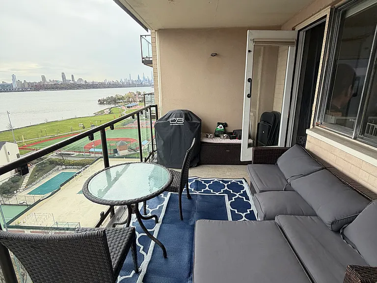 1203 River Rd #11G — Photo 3