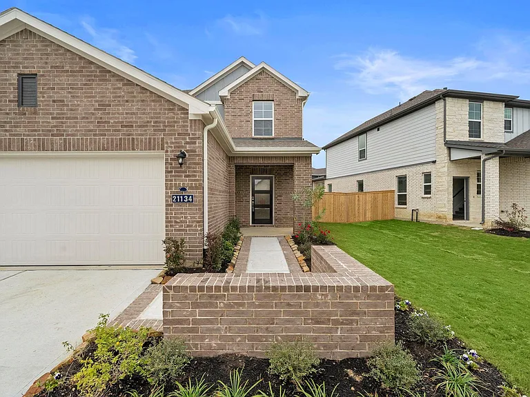 21134 Armstrong County Dr — Photo 2