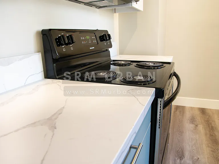1345 7th Ave #19 — Photo 2
