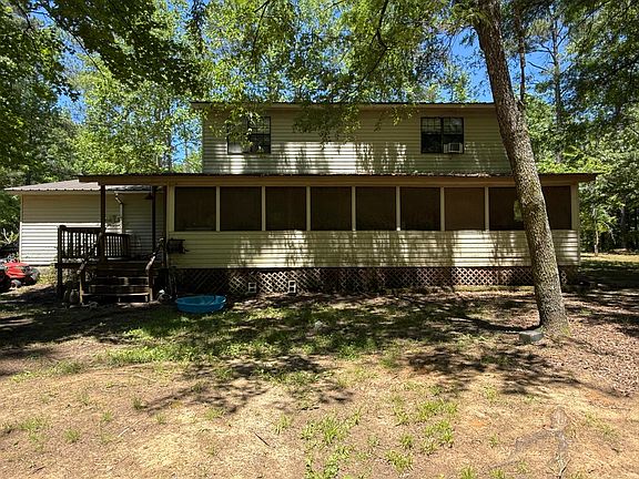 3rd image of 152 Fairgrounds Rd