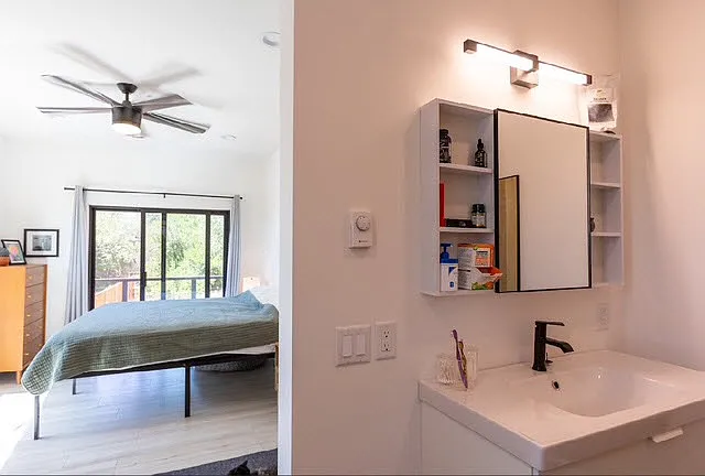 Sink-cabinet looking into primary