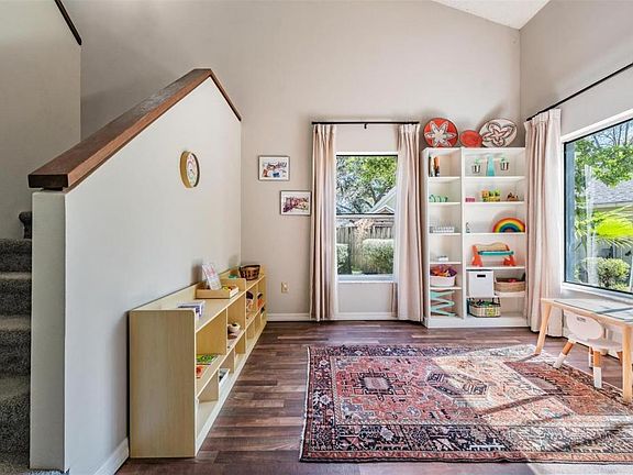 4th image of 16105 Stowe Ct