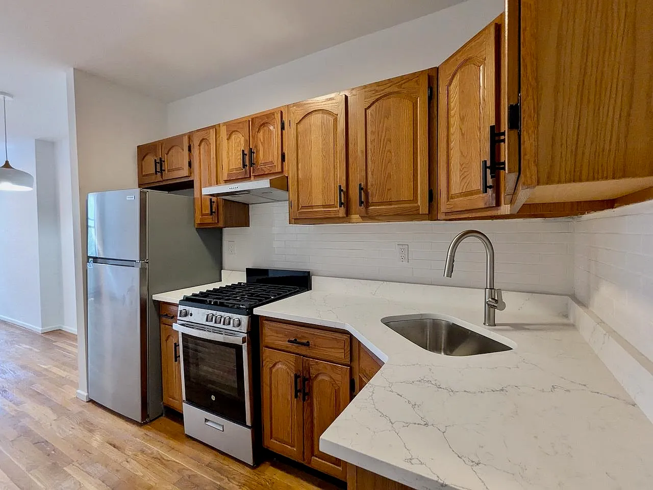 1 bed, 1.0 bath, 550 sqft, $2,450 — Photo 1