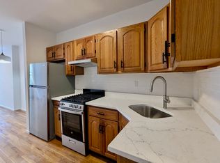 374 2nd St APT 3, Jersey City, NJ 07302