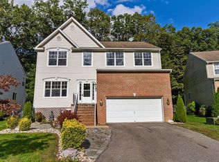 1306 Patuxent Woods Dr, Odenton, MD 21113