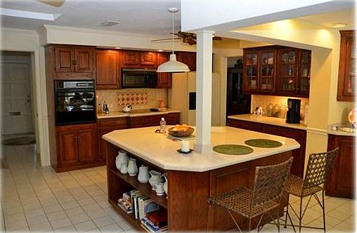 2nd image of 1791 Tanglewood Dr NE