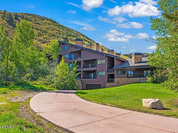 2nd image of 2700 Deer Valley Dr E #B303