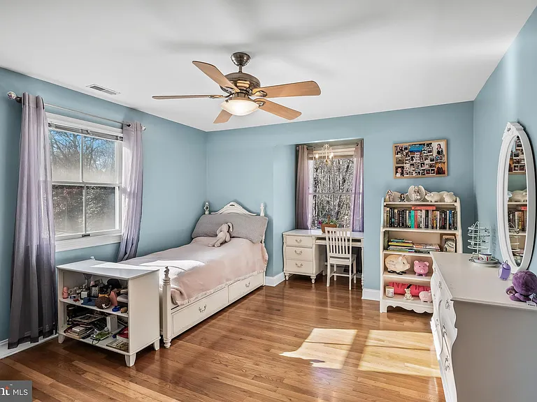 3 S Lakeside Dr W — Photo 39