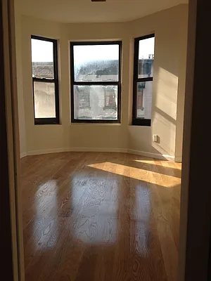 Rented by Nest Seekers International | media 17