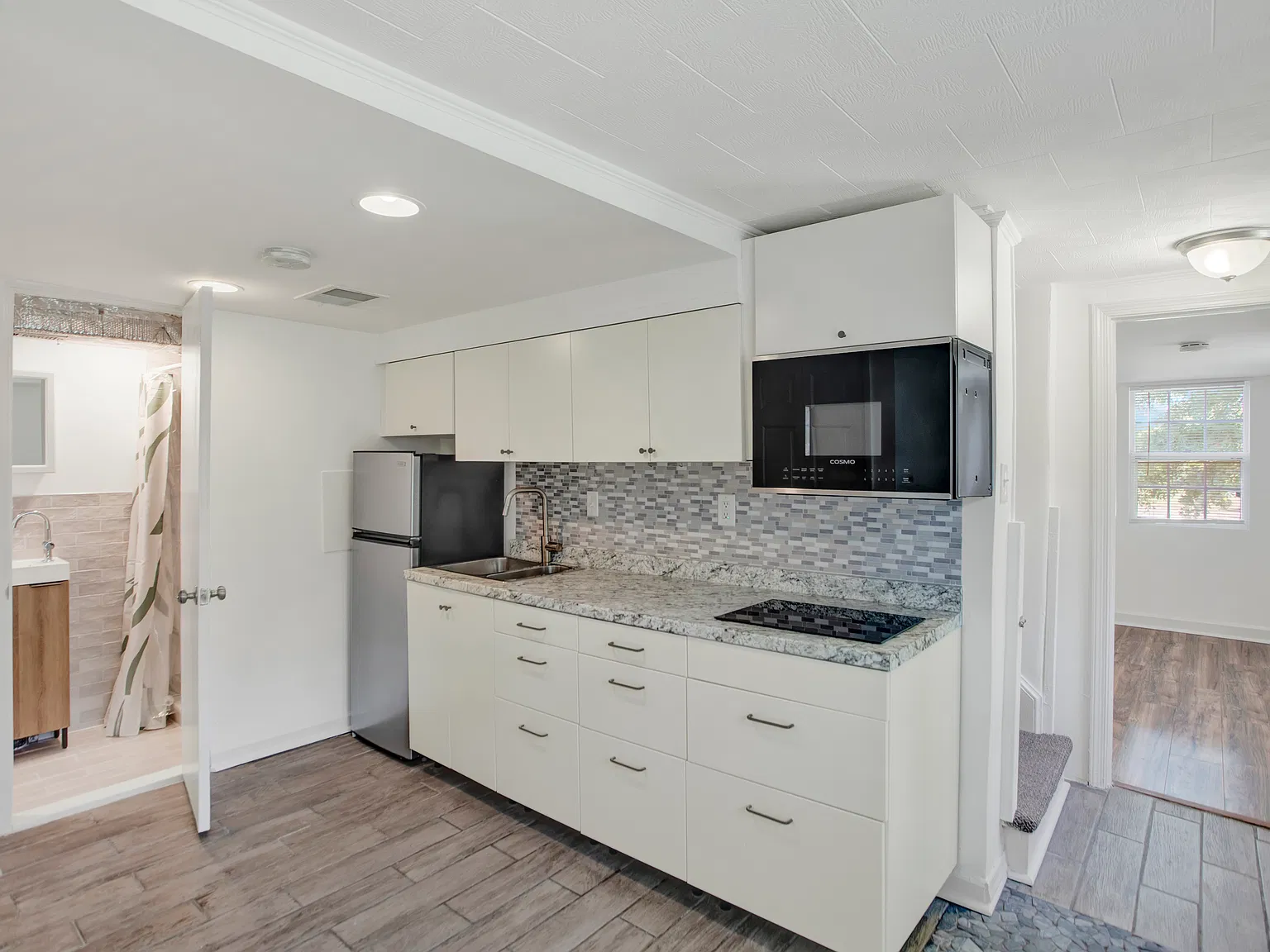 2 bed, 693 sqft, $1,675 — Photo 1
