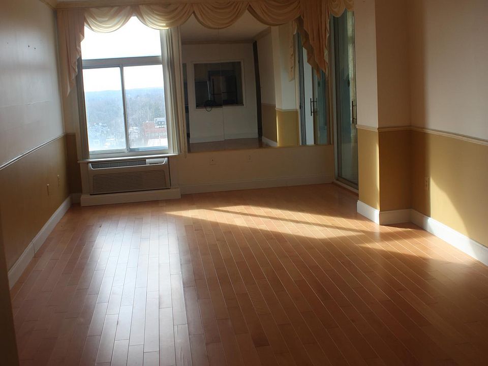 2nd image of 28 Allegheny Ave APT 1501