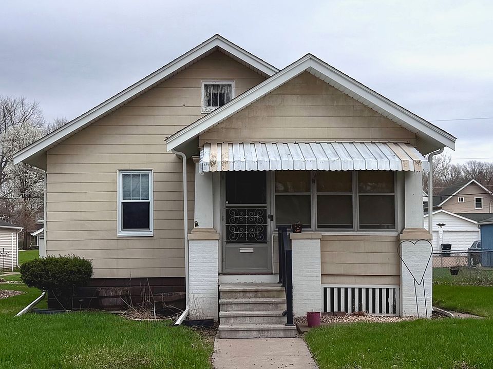 1st image of 422 45th St