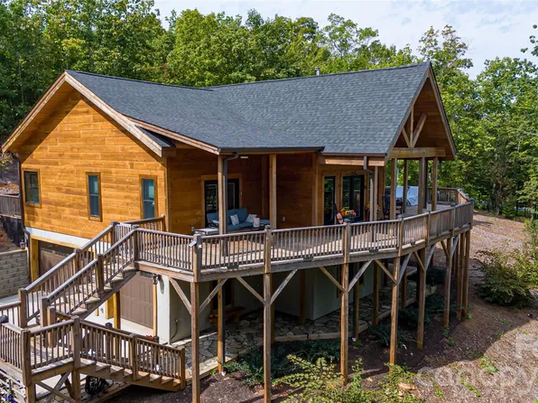 265 Grandview Peaks Dr, Nebo, NC 28761