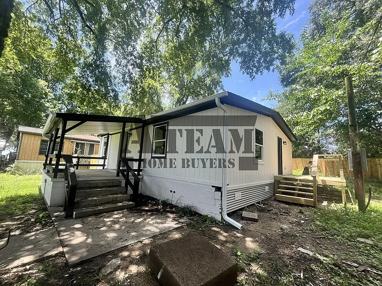 149 Palisade Dr — Photo 2