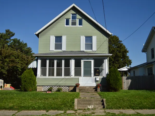 547 W Maple St, North Canton, OH 44720