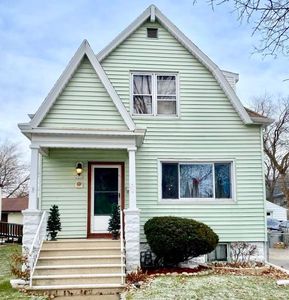 2616 W Rogers St, Milwaukee, WI, 53204