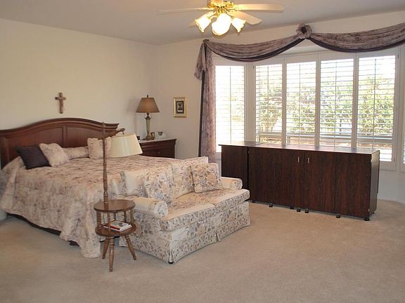 5th image of 17820 N Covina Ct