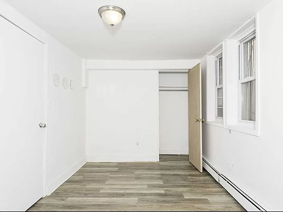 4th image of 210 Spencer St #1F