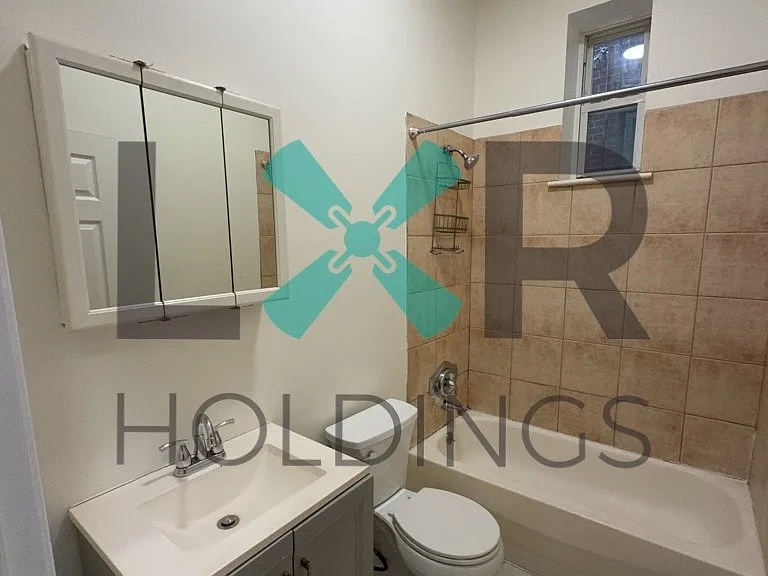 1841 W Erie Ave #1 — Photo 6