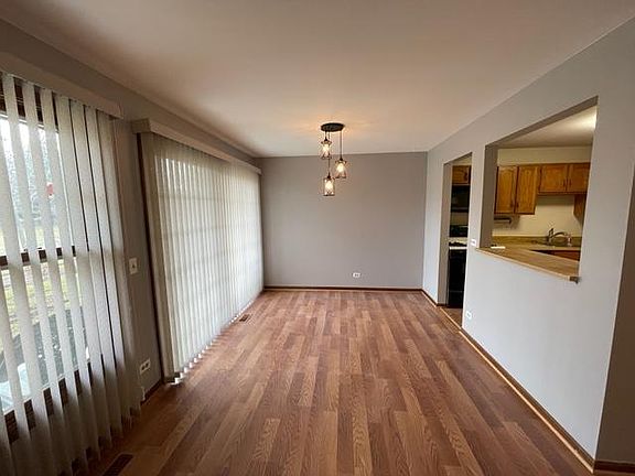 3rd image of 1812 Fox Run Dr Unit B