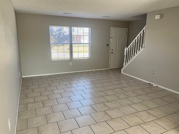 2nd image of 255 Autumn Way APT 2