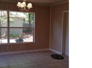 911 Southgate Dr E, Starke, FL 32091