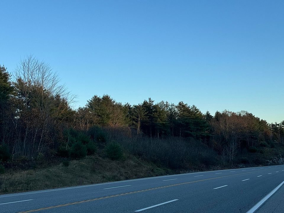 2nd image of 450 W River Road