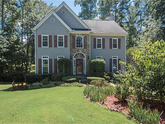 2nd image of 2452 Devon Oaks Ct NE