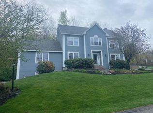 9 Hillview Ln, Lewiston, ME 04240