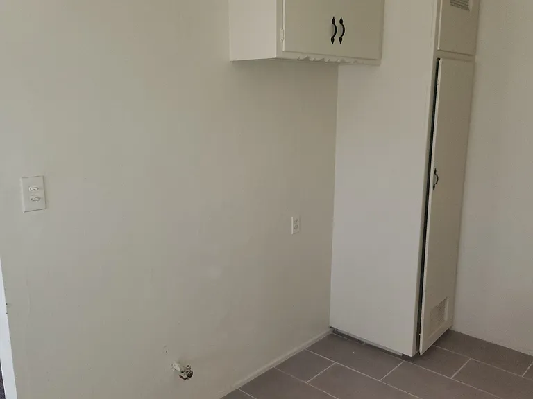 11151 Raymond Ave #1 — Photo 3