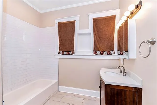 6002 Saint Claude Ave — Photo 10