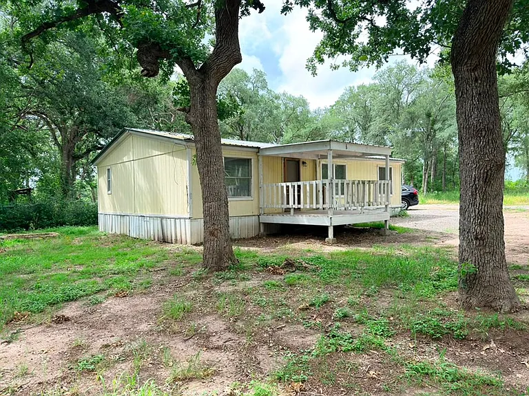 8607 Burleson Manor Rd — Photo 10