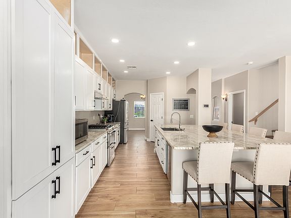 4th image of 8225 S Placita Gijon
