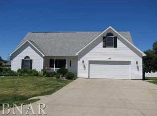 408 Carol Ave, Le Roy, IL 61752