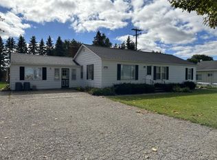 1280 Sand Beach Rd, Bad Axe, MI 48413