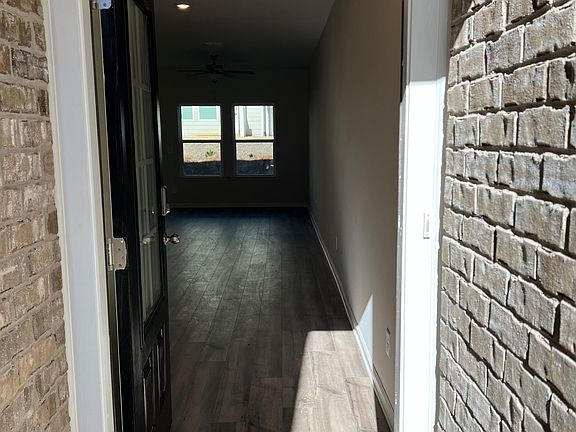 3rd image of 1572 Villageside Ct