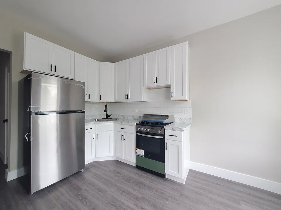 104 Belmont Ave #3D