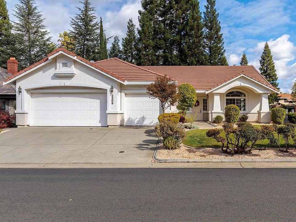 1st image of 2209 Banbury Cir