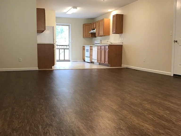156 Alexander Ave — Photo 11