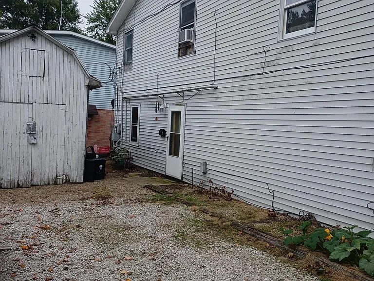154 Williams St #B — Photo 14
