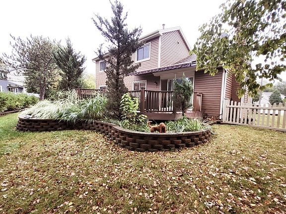 3rd image of 1376 Parkridge Ct