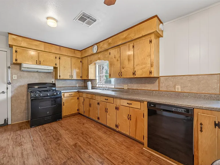 4019 Beatrice Ave — Photo 15